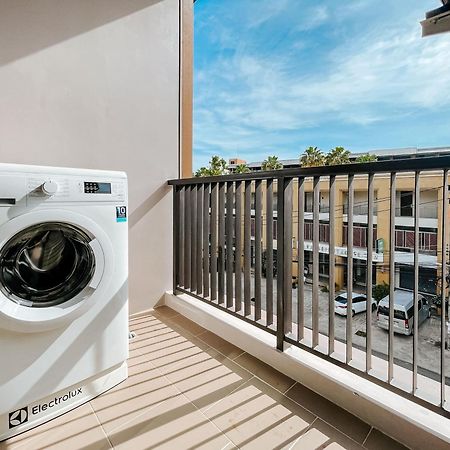 The Proud Rawai Apartment Екстериор снимка